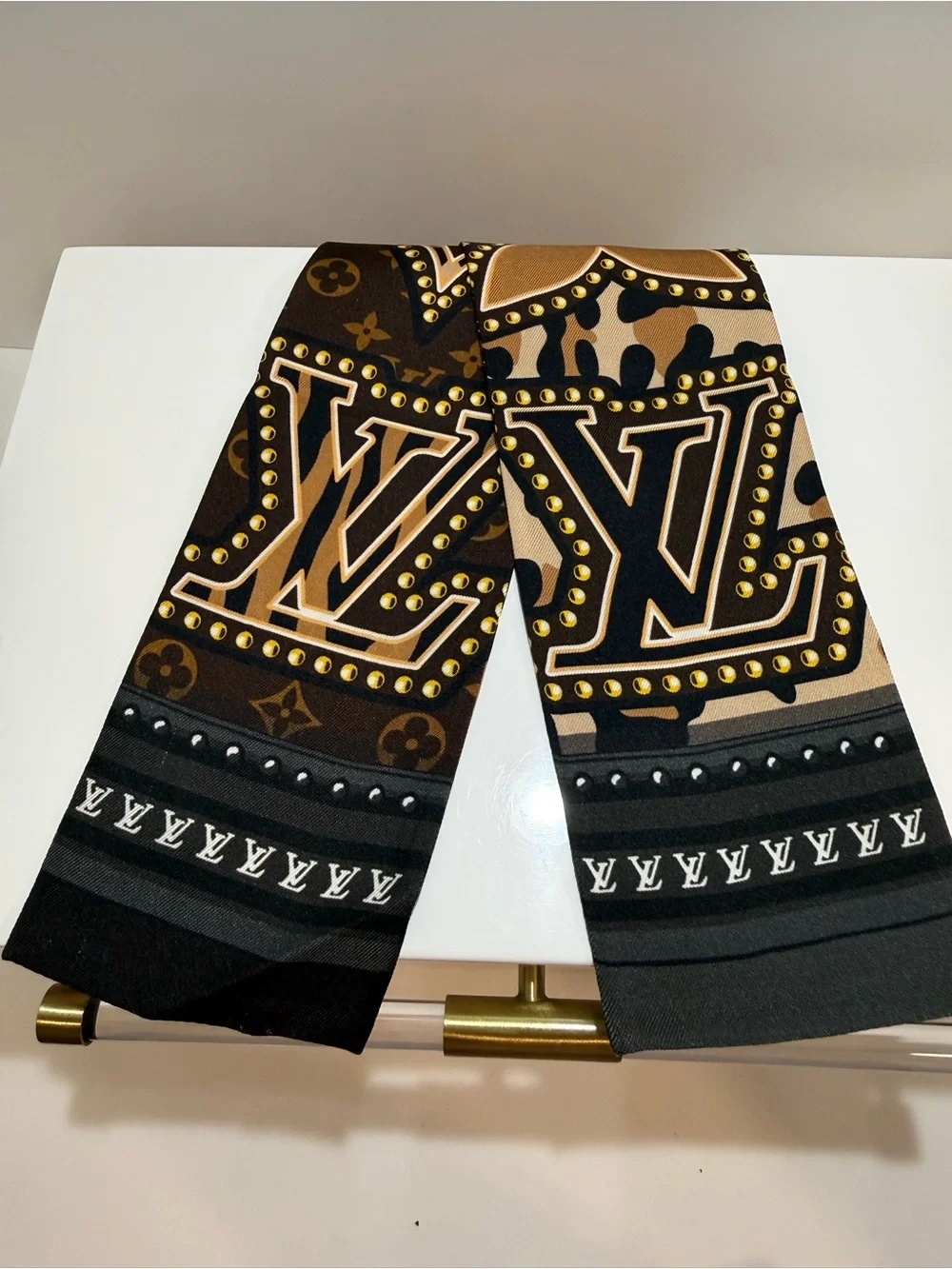 Louis Vuitton stylish louis